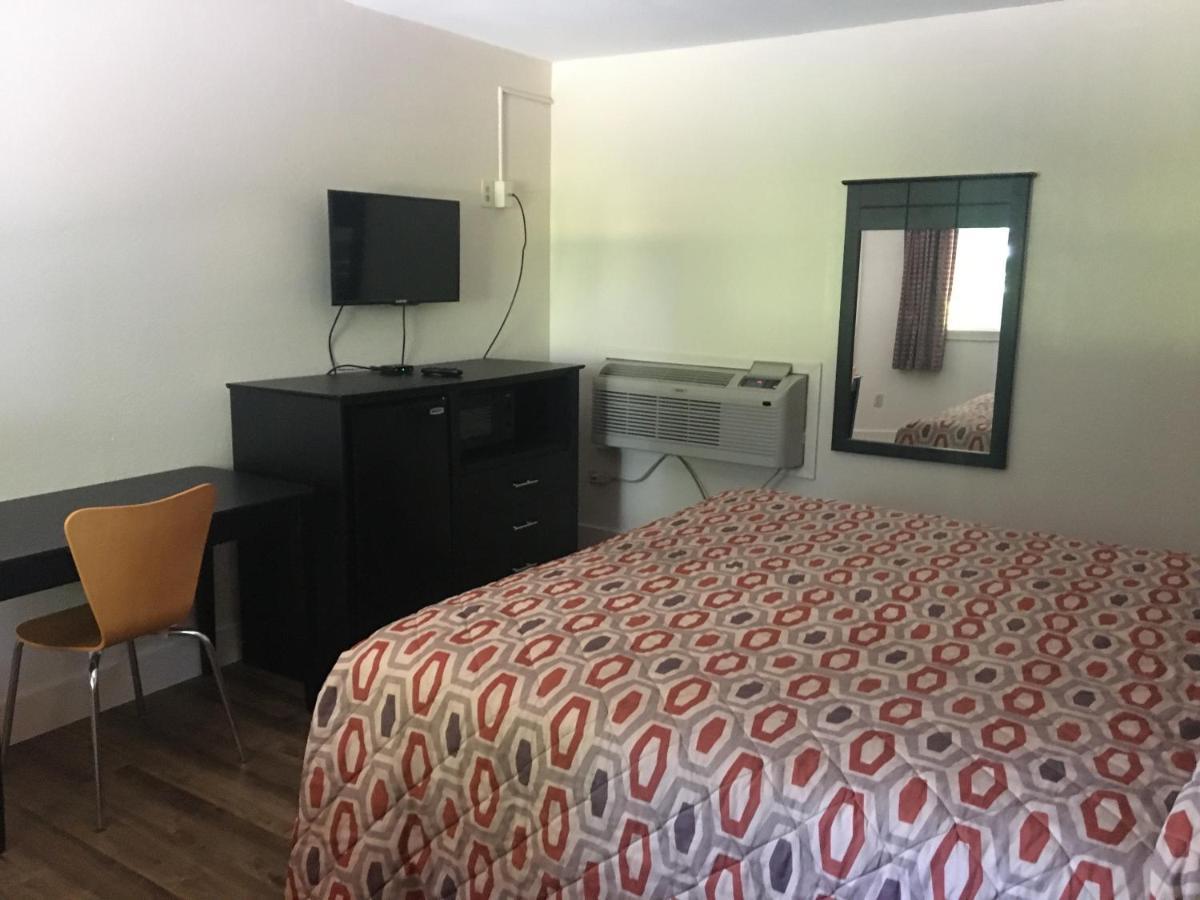 Woodlawn Hills Motel Henderson Екстер'єр фото