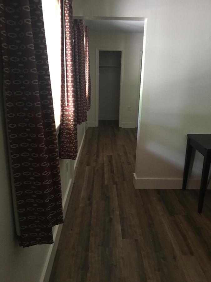 Woodlawn Hills Motel Henderson Екстер'єр фото